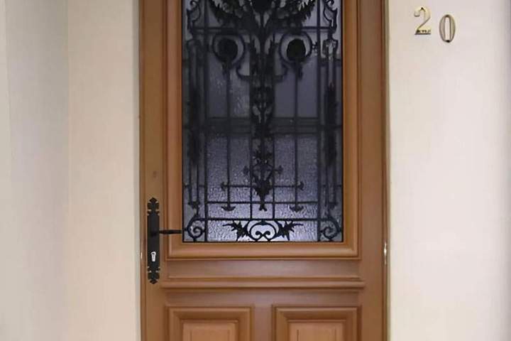 Pose de porte d'entrée Le Raincy