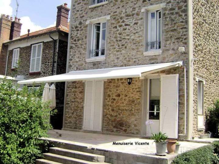 Installation de stores Le Raincy